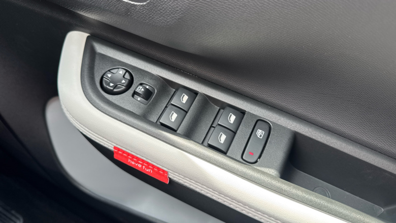 Citroen C3 Aircross 1.2 Hybrid [145] Max 5dr e-DCS6 Petrol Hatchback